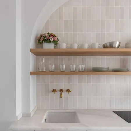 Deluxe By Olivo * ヴィーゴ